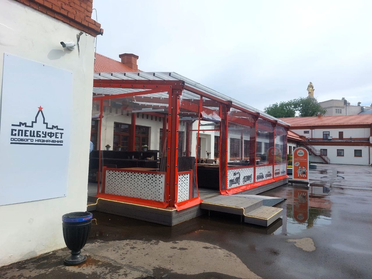 ПВХ шторы для летней террасы кафе в посёлке Дрожжино
